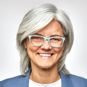 Headshot-Vanessa Cook